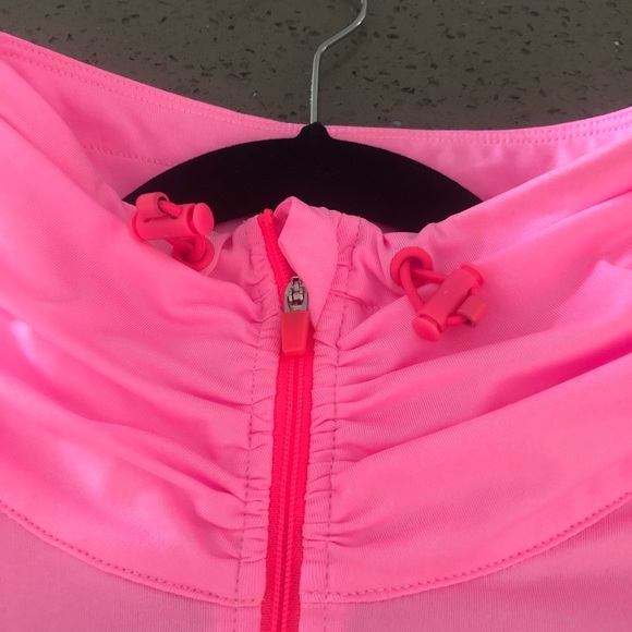 Lorna Jane Hot Pink Zip-Up Vest - Picture 7 of 8